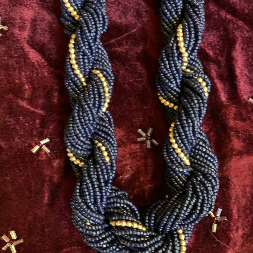 Necklace - Picture 2 of 4